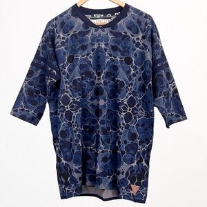 Volklore Wearable Art Tie Dy Pullover Shirt SZ M Blue